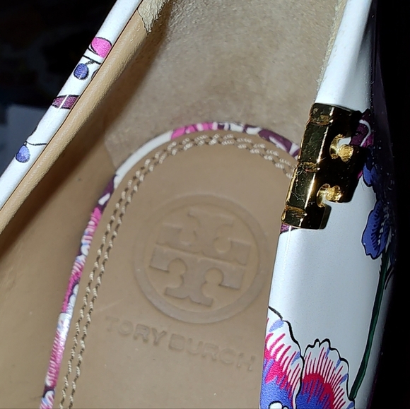 Tori Burch Elana Heel. Nearly New! Never worn. - Picture 7 of 11